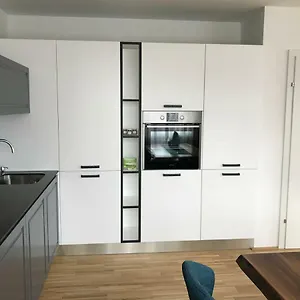 Hauptbanhof&belvedere Two Bedroom Apartment Wien